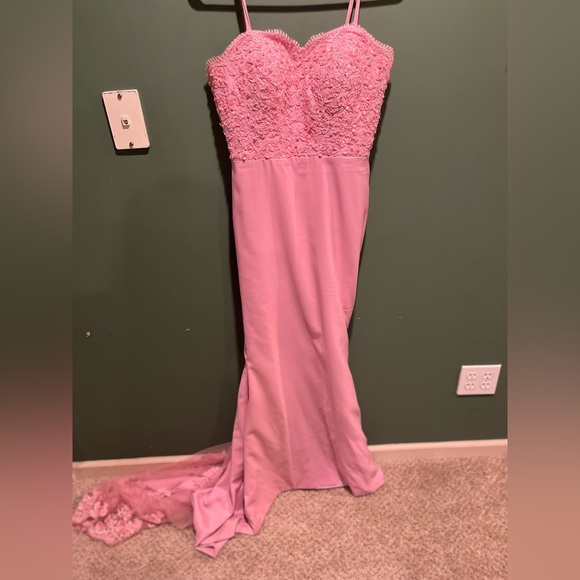 Pink dress - Picture 1 of 2